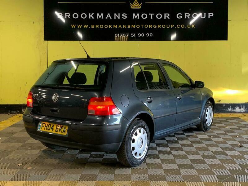 Volkswagen Golf 1.6 S Hatchback  #3