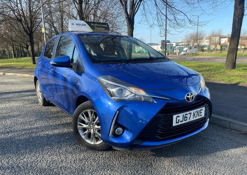Toyota Yaris 1.5 Vvt-i Icon Tech Hatchback Eu Blue