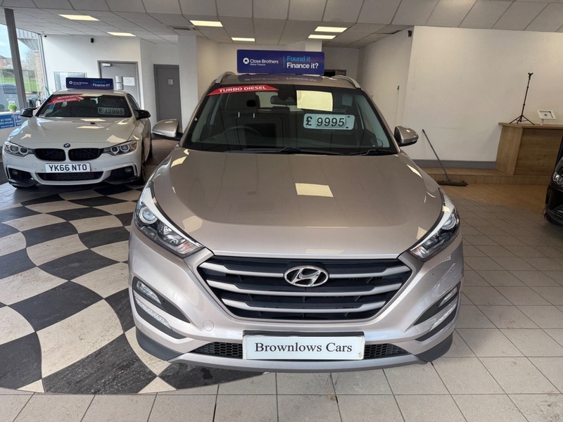 Hyundai Tucson Crdi Se Blue Drive EK66XJM Beige #2