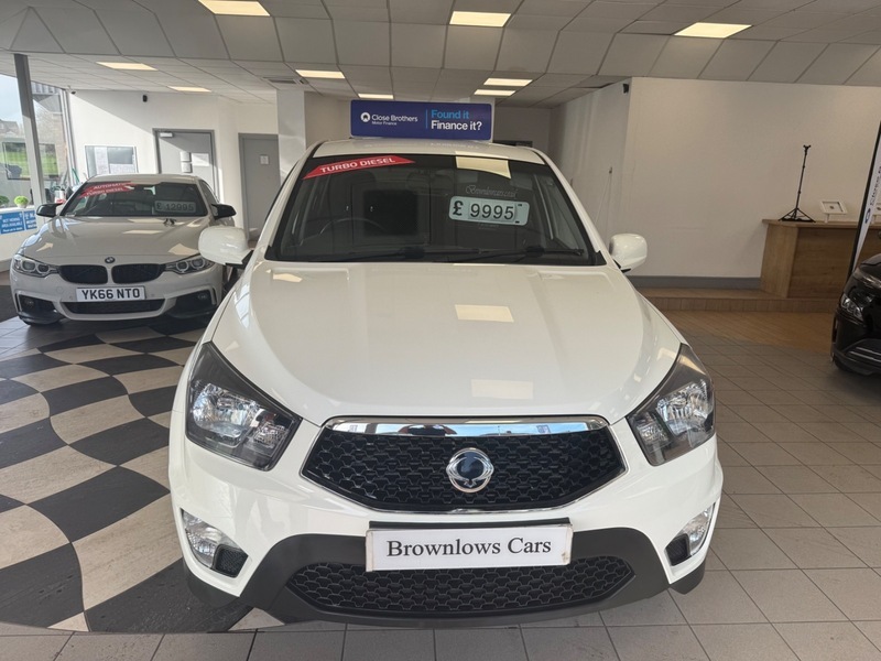 SsangYong Korando Sx Pick Up 27000 White #2