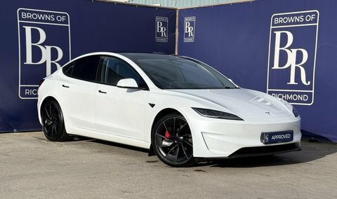 Tesla Model 3 Dual Motor Performance White
