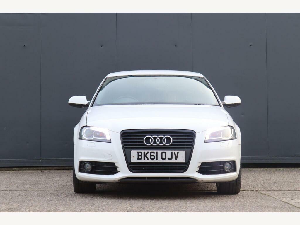 Audi A3 2.0 Tdi Black Edition Sportback Euro 5 S S White #2