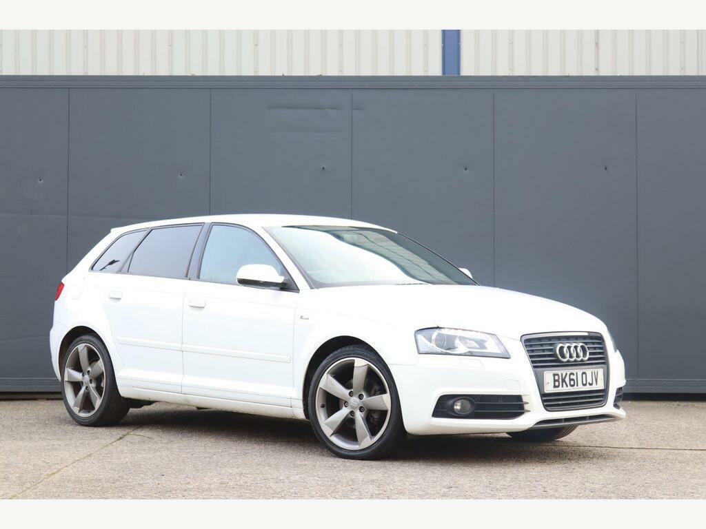 Audi A3 2.0 Tdi Black Edition Sportback Euro 5 S S White #3