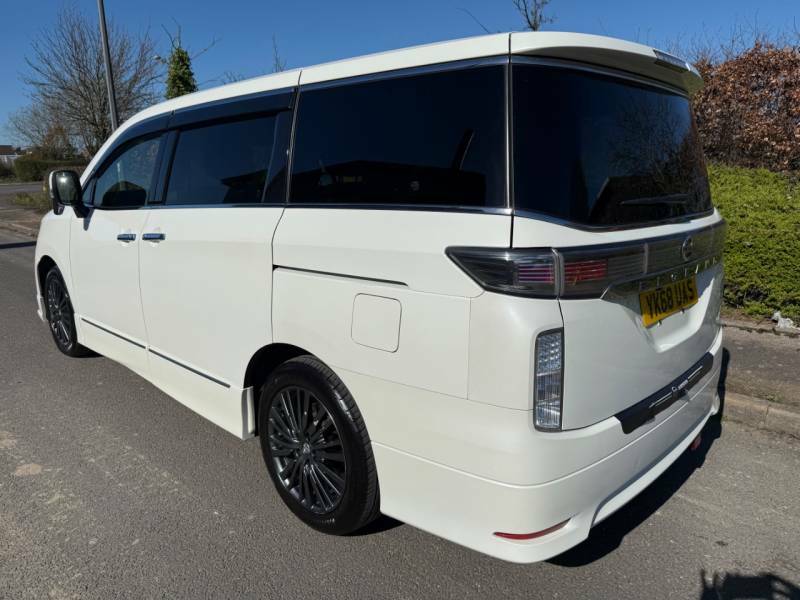 Nissan Elgrand Highway Star Urban Chrome - 2018 68 White #6