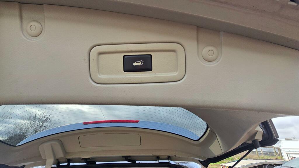 Nissan Murano Suv  #29