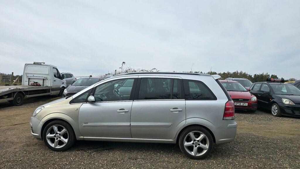 Vauxhall Zafira 1.8 16V Sri Exterior Pack Euro 4 Silver #6