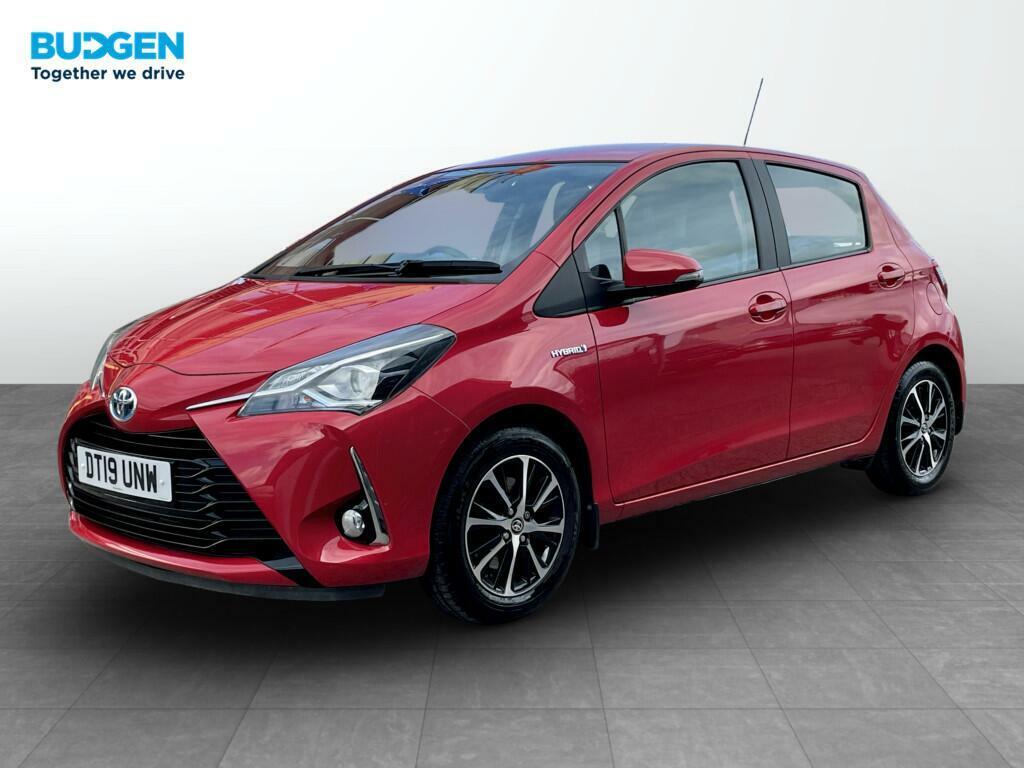 Toyota Yaris 1.5 Vvt-h Icon Tech E-cvt Euro 6 Ss DT19UNW Red #3