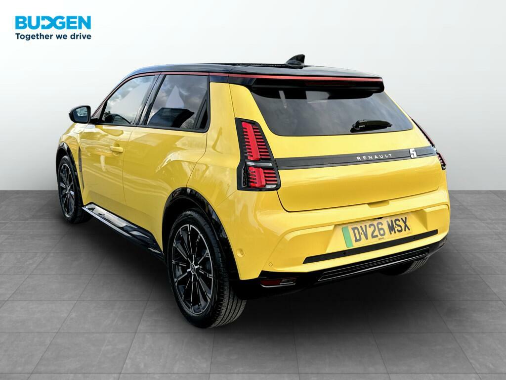 Renault 5 E-Tech Comfort Range 52Kwh Iconic Five DV26MSX Yellow #3