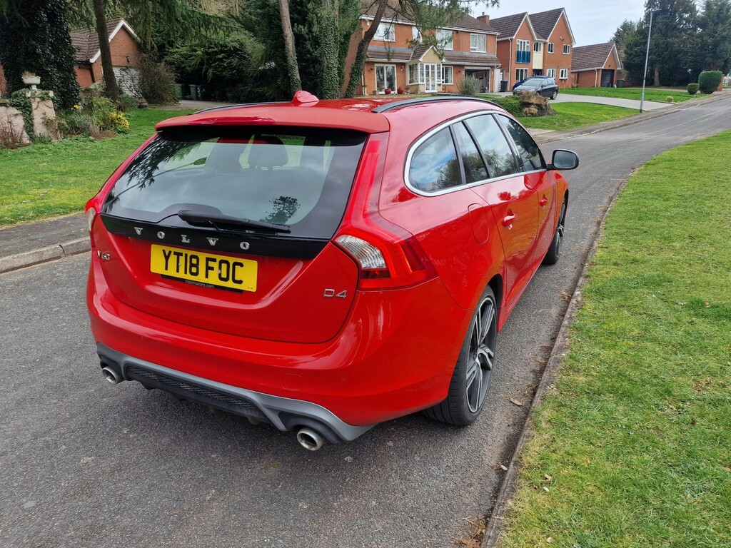 Volvo V60 2.0 R-design Nav D4 YT18FOC Red #5