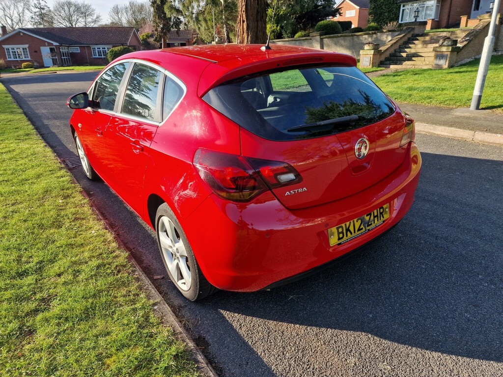 Vauxhall Astra 1.4 16V Sri BK12ZHR Red #3