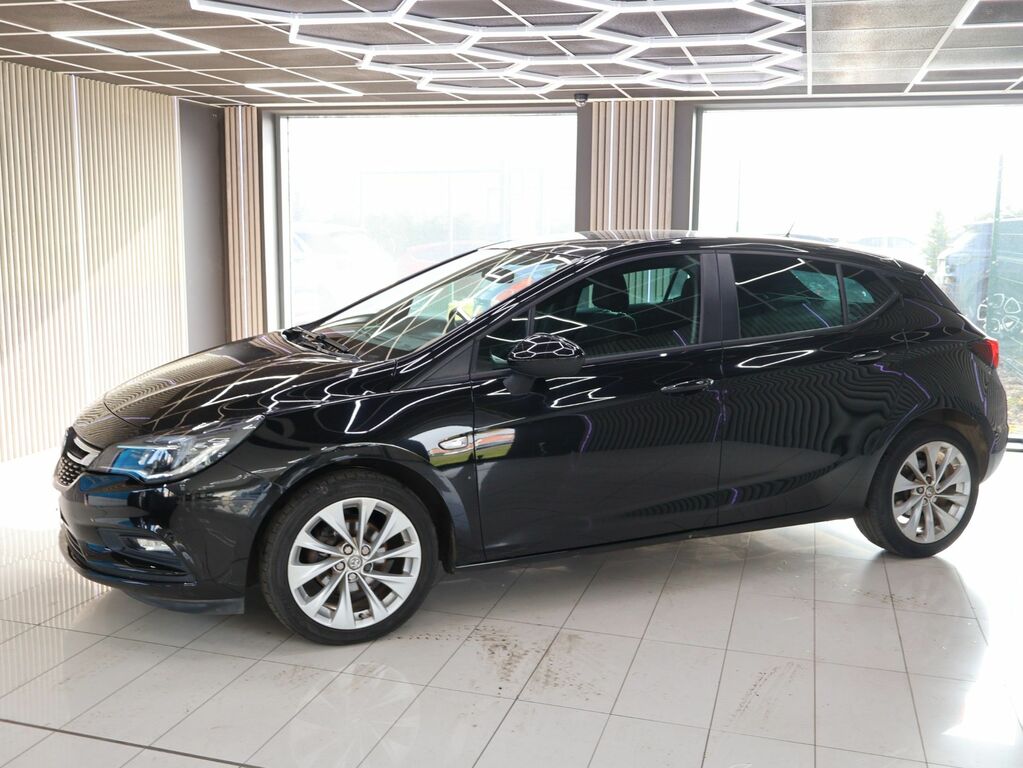 Vauxhall Astra 2018 1.4I Turbo Design Hatchback DV68UZA Black #3