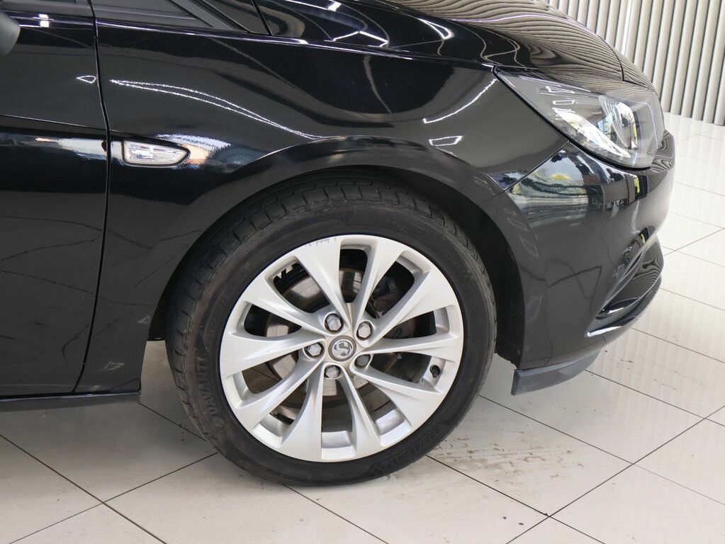 Vauxhall Astra 2018 1.4I Turbo Design Hatchback DV68UZA Black #5
