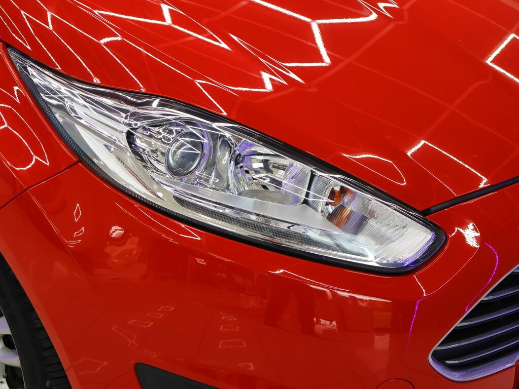 Ford Fiesta 2015 1.25 Zetec Hatchback Euro 6 SB15MLF Red #4