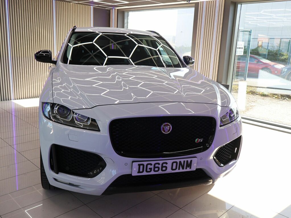Jaguar F-Pace 2016 3.0 V6 S Suv Awd Euro 6 Ss White #4