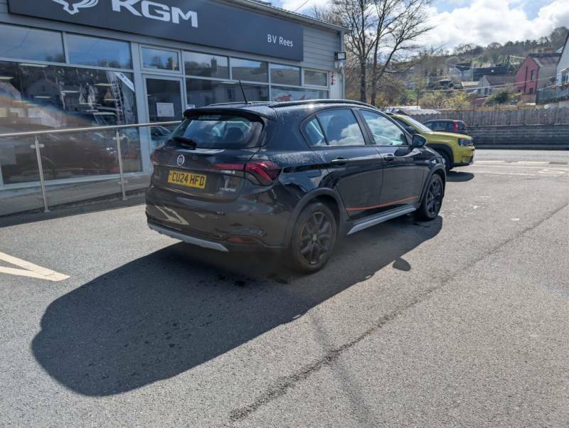 Fiat Tipo 1.5 Hybrid 48V Cross Garmin Ddct - 2024 24 Black #4
