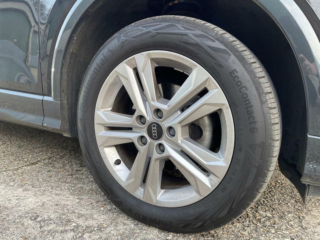 Audi Q2 Sport 30 Tfsi 116 Ps 6-Speed GU25WYK Black #6