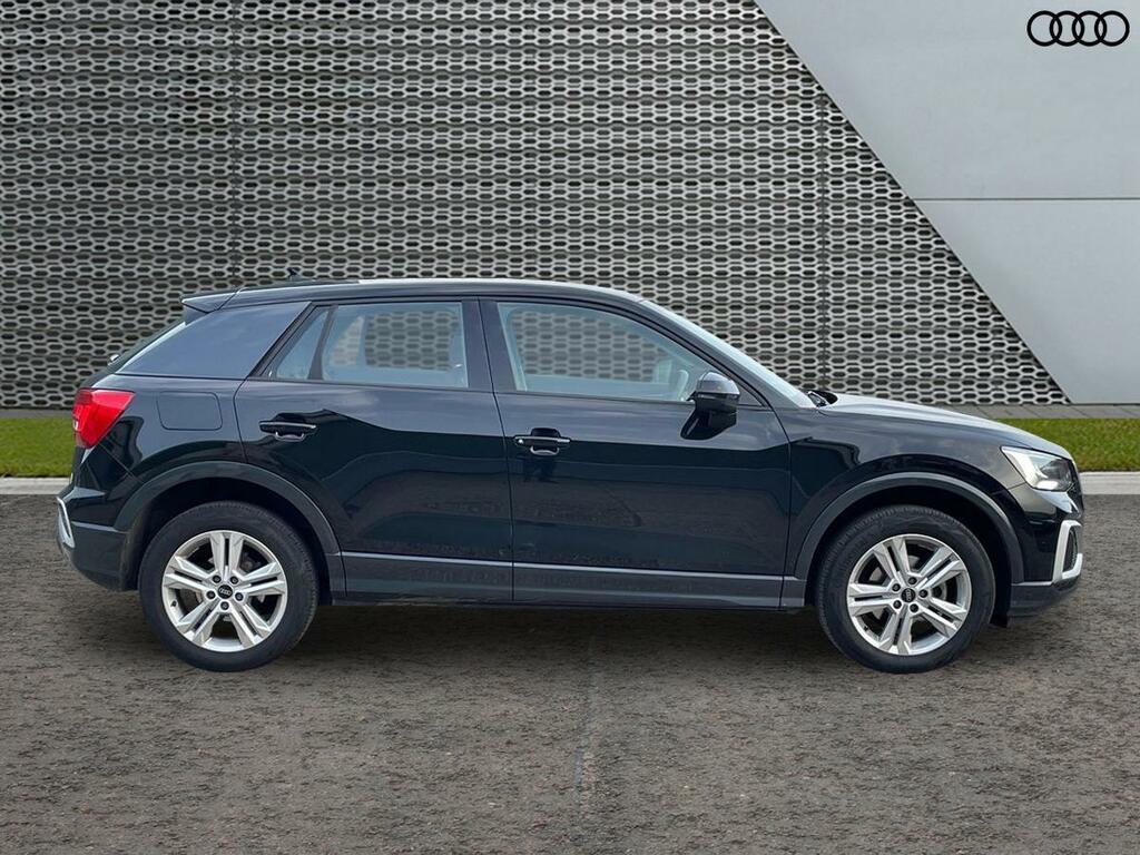 Audi Q2 Sport 30 Tfsi 116 Ps 6-Speed GU25WYK Black #5
