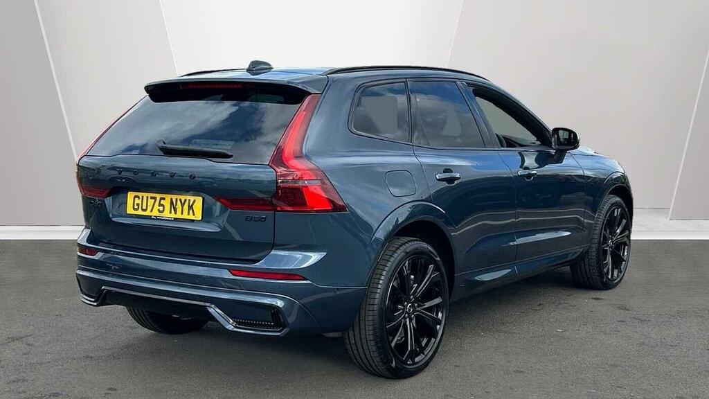 Volvo XC60 Black Edition Ultra B5 Awd Mild Hybrid Cha GU75NYK Blue #2