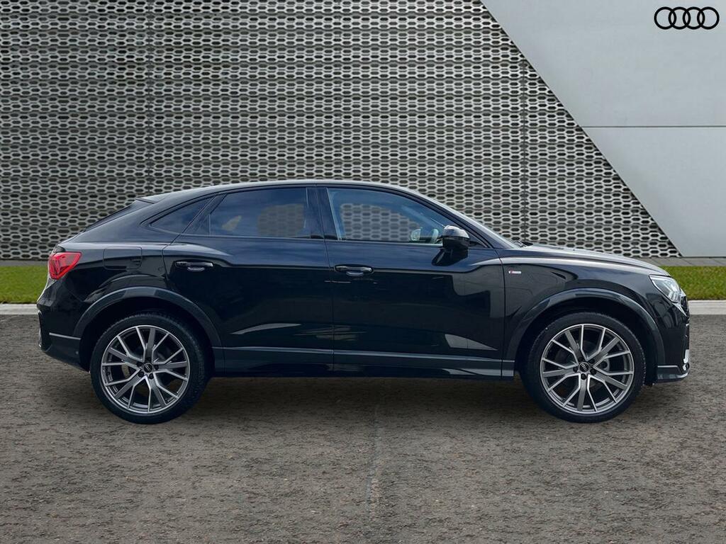 Audi Q3 2.0 Tdi 35 Black Edition Sportback S Tronic Euro 6 Black #5
