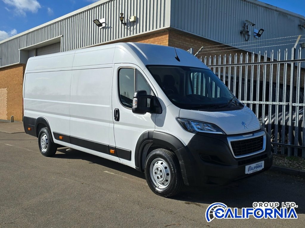 Peugeot Boxer 2.2L Professional White