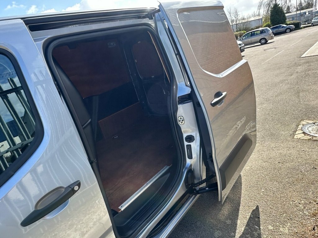 Vauxhall Combo 1.6L Edition WV69UON Grey #4