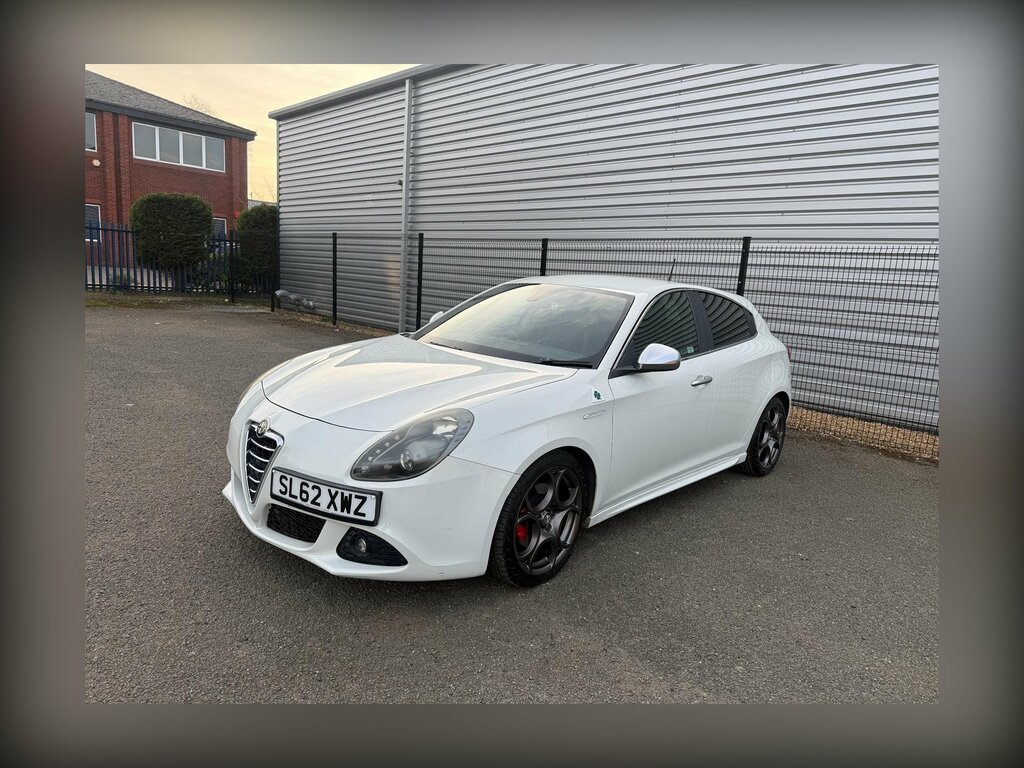 Alfa Romeo Giulietta 2.0 Jtdm-2 Veloce Euro 5 Ss White #2