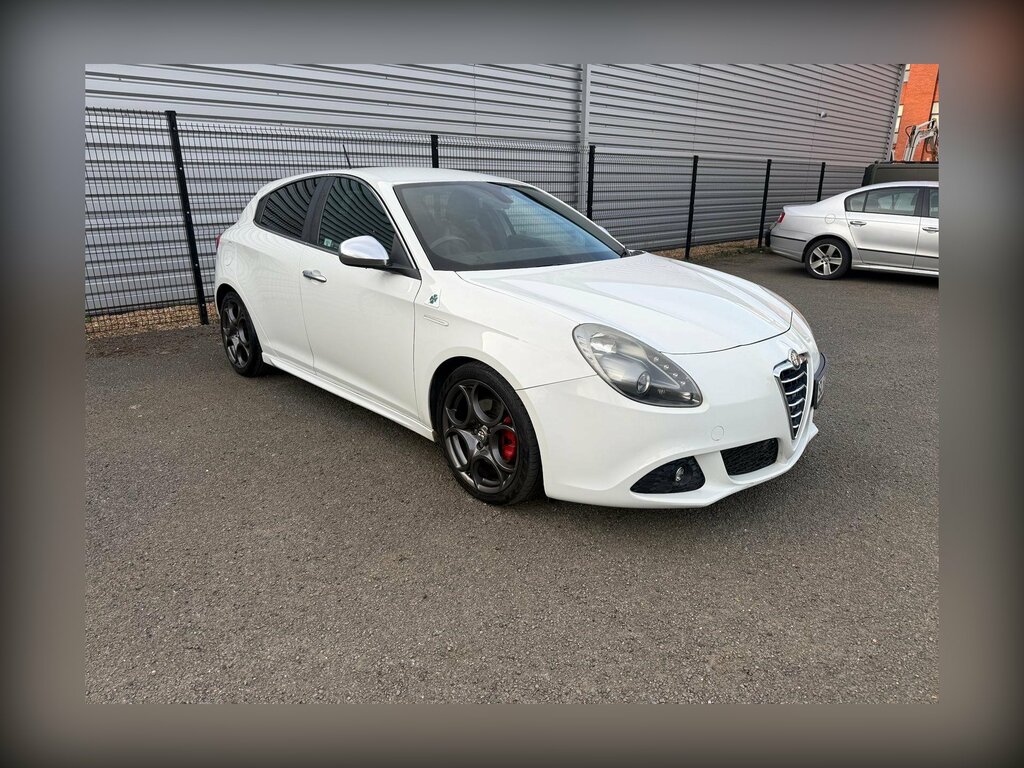 Alfa Romeo Giulietta 2.0 Jtdm-2 Veloce Euro 5 Ss White #3