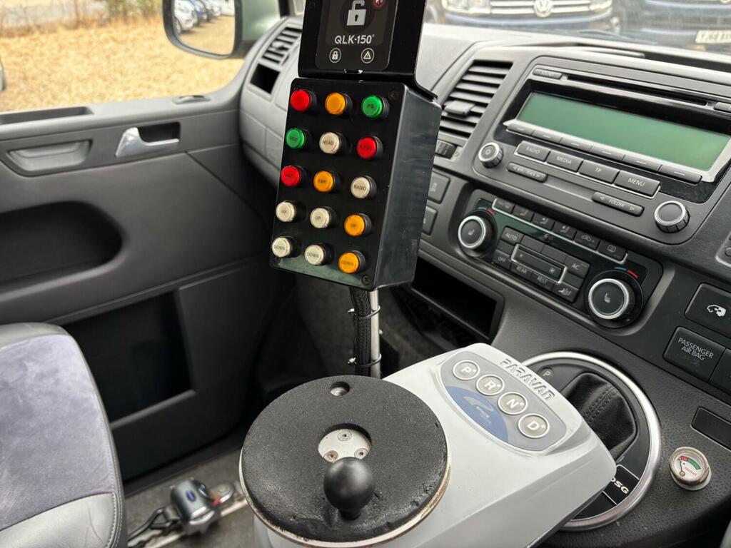 Volkswagen Caravelle Bitdi Executive Silver #14