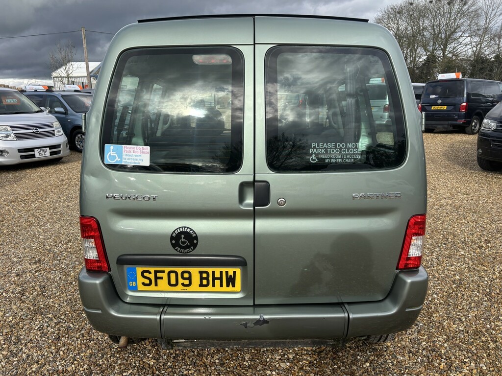 Peugeot Partner Wheelchair Accessible Vehicle 5 Seat Wav Wheelchai SF09BHW Green #4