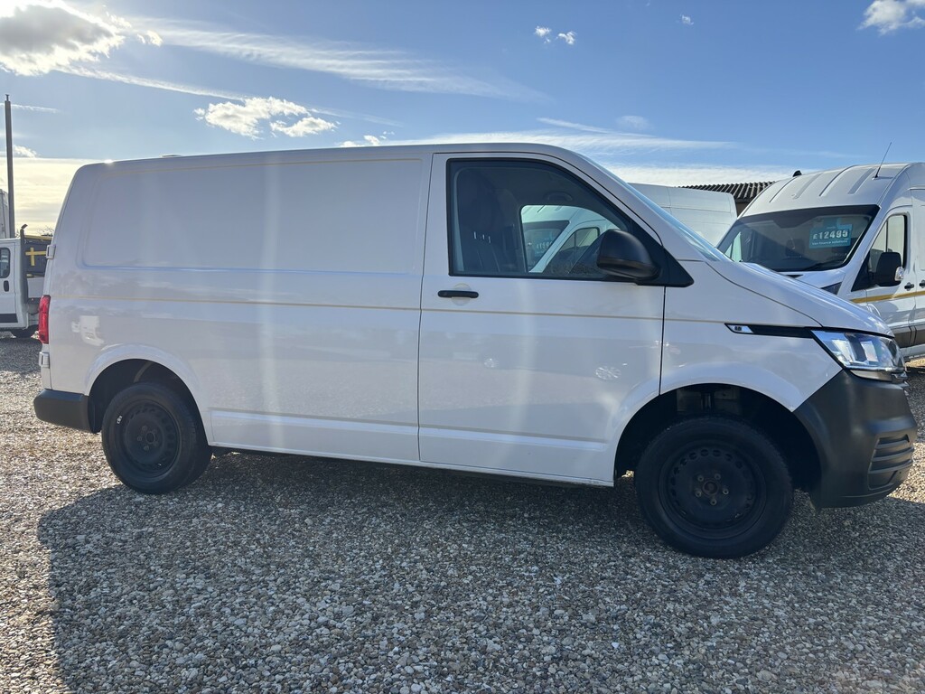 Volkswagen Transporter Panel Van 2.0 Tdi T28 Startline 202272 RK72OVE White #2