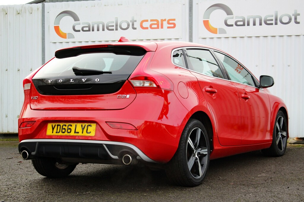 Volvo V40 Hatchback 2.0 R-design D2 2016 YD66LYC Red #6
