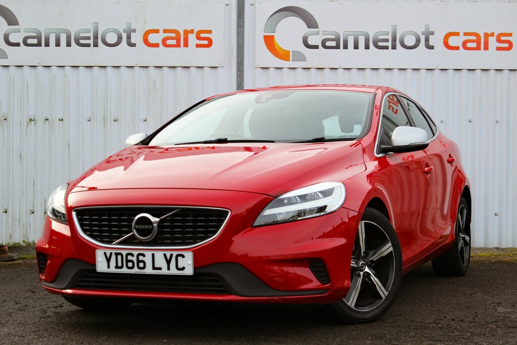 Volvo V40 Hatchback 2.0 R-design D2 2016 Red