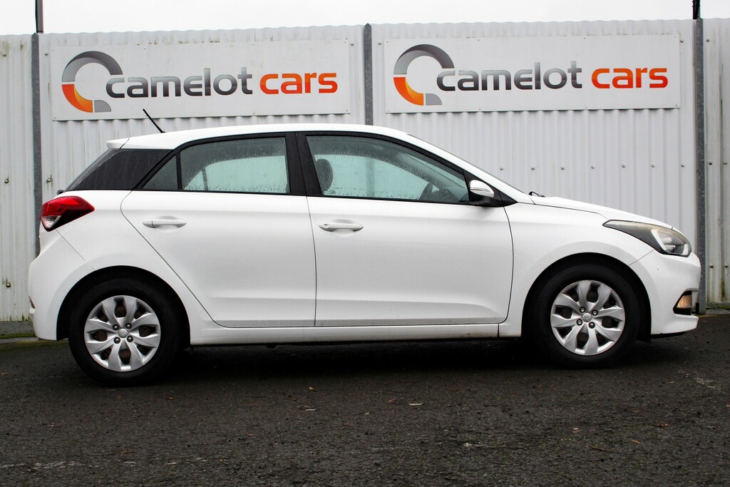 Hyundai I20 Hatchback 1.2 S 2015 FX65XDW White #5