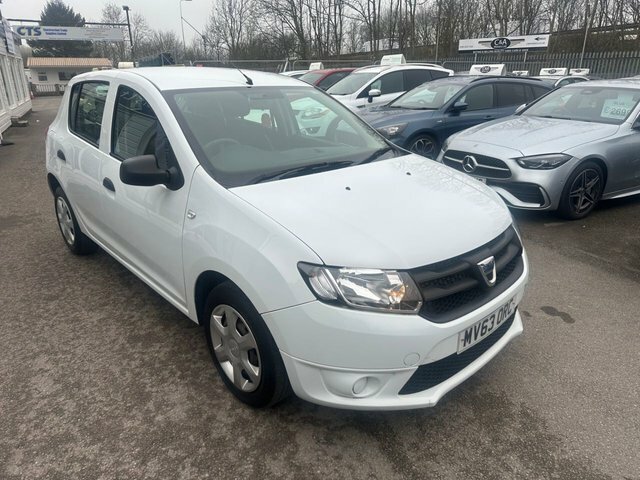 Dacia Sandero 1.2 Ambiance Hatchback Euro 5 7 White