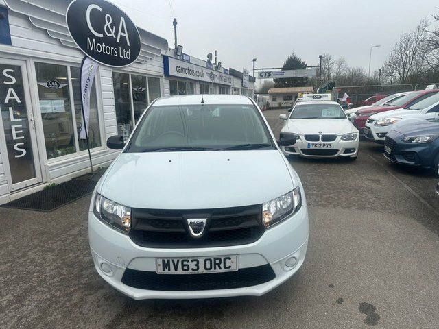 Dacia Sandero 1.2 Ambiance Hatchback Euro 5 7 White #2