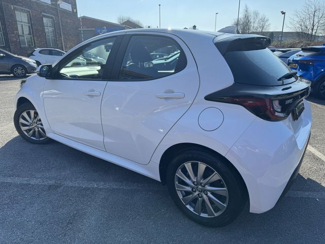Toyota Yaris 2022 1.5 Vvt-h Icon Hatchback Hybrid E- AK72MLO White #3