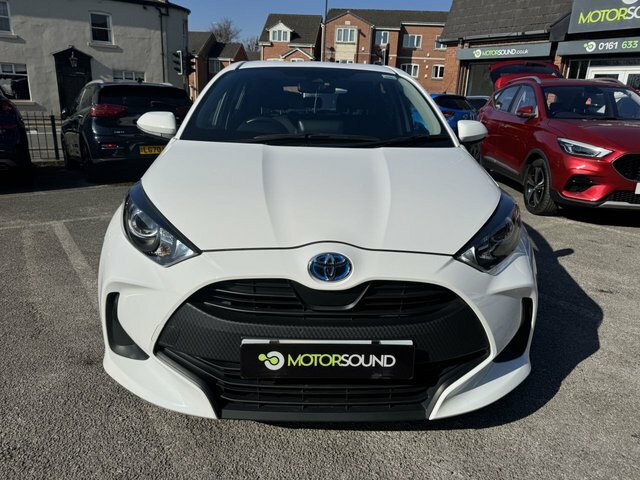 Toyota Yaris 2022 1.5 Vvt-h Icon Hatchback Hybrid E- AK72MLO White #2