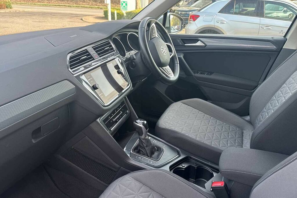 Volkswagen Tiguan 1.5 Tsi 150 Life Dsg 41 834 Miles GL22PXW  #2