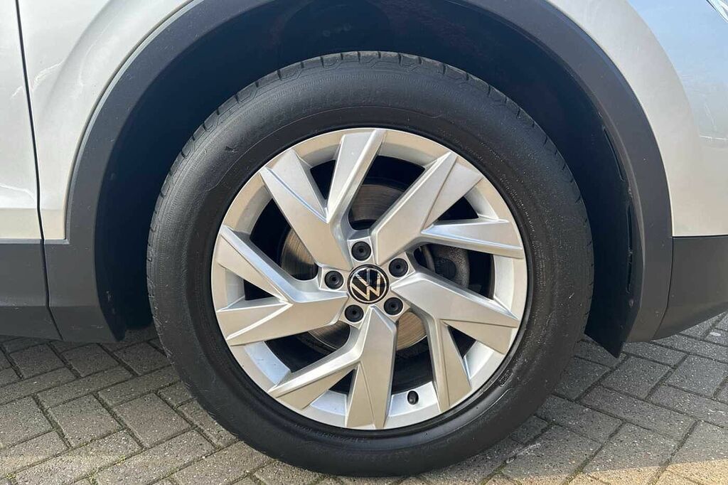 Volkswagen Tiguan 1.5 Tsi 150 Life Dsg 41 834 Miles GL22PXW  #5
