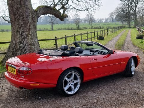 Jaguar XK8 Convertible Full Engine Red #4