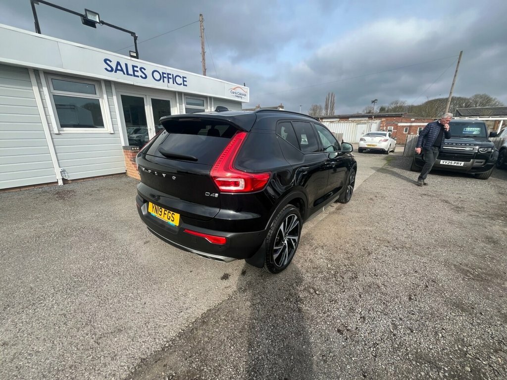 Volvo XC40 2L R-design Pro YN19FGS Black #4