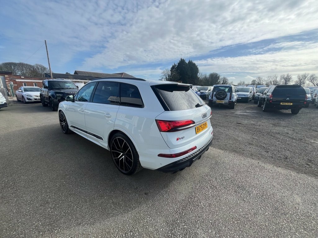 Audi SQ7 4L Black Edition BV75DYP White #2