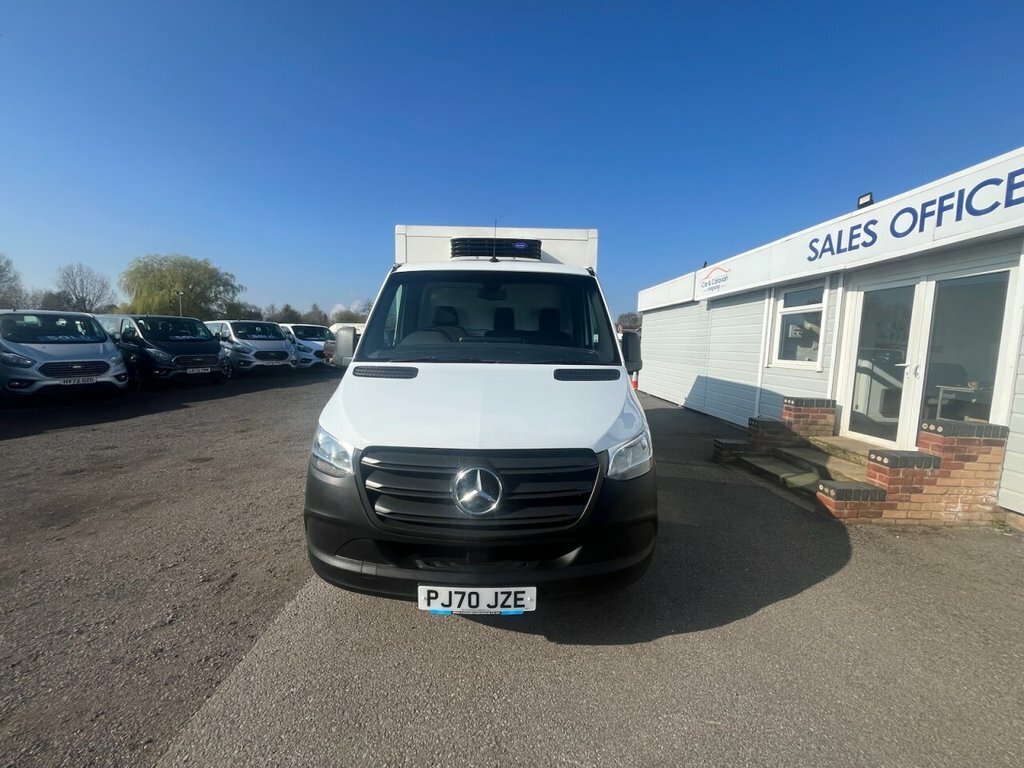 Mercedes-Benz Sprinter 2L Progressive White