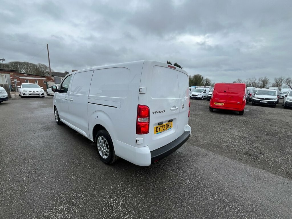 Vauxhall Vivaro 1.5L Sportive 6Dr DY72OKU White #3