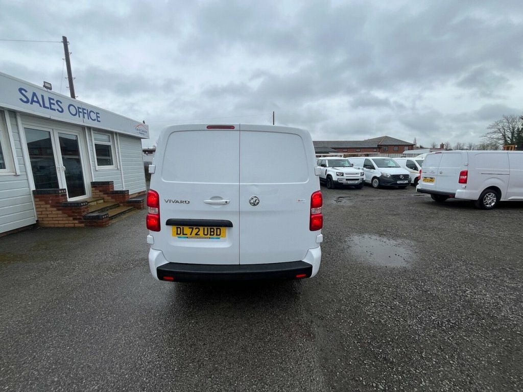 Vauxhall Vivaro 2L Pro 6Dr DL72UBD White #3