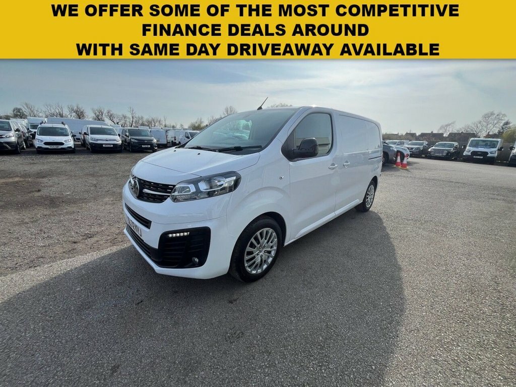 Vauxhall Vivaro 1.5L Pro 6Dr White
