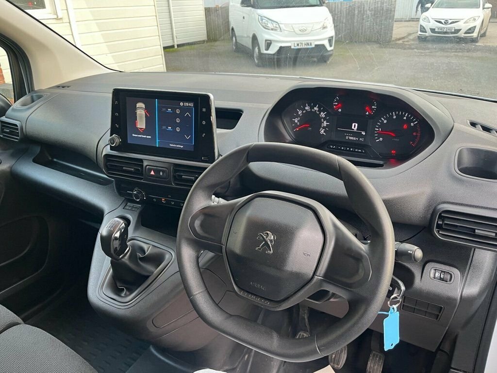 Peugeot Partner 1.5L Professional MA70XVO White #6