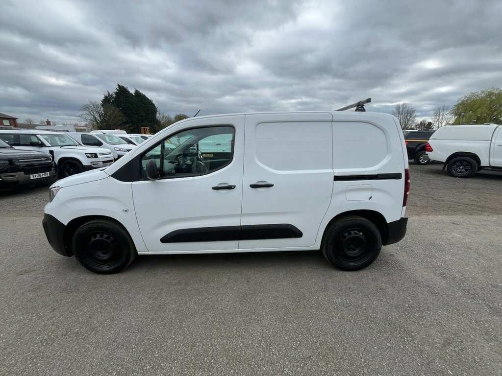 Peugeot Partner 1.5L Professional MA70XVO White #2