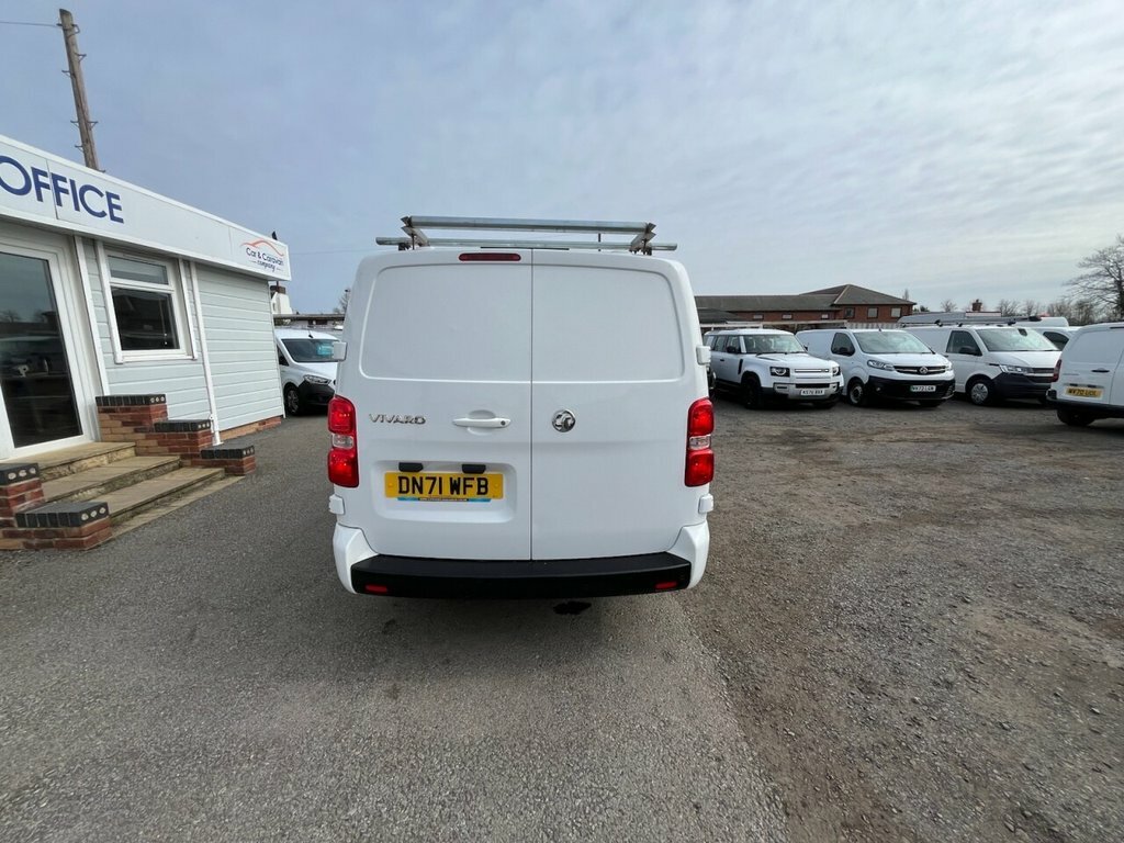 Vauxhall Vivaro 2L Sportive DN71WFB White #3