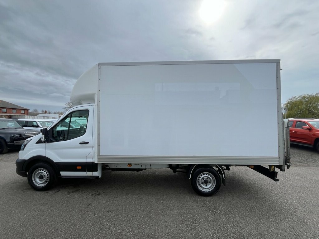 Ford Transit Custom 2L Leader WM71OGS White